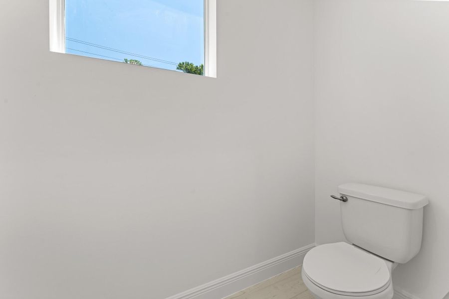 Image 17 of a home in Avila.