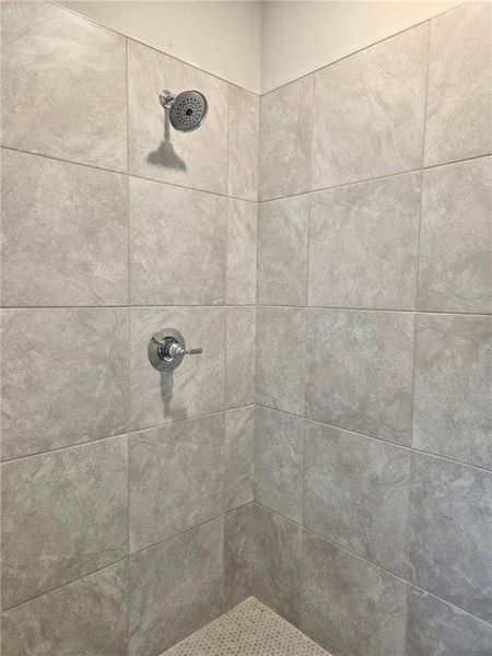 Close-up of interior finishes inside a home in , Waleska (Image 9).