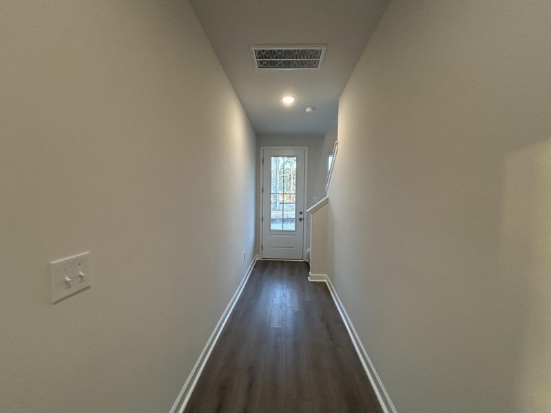 Spacious, unfurnished interior of a new home in , Summerville (Image 12).