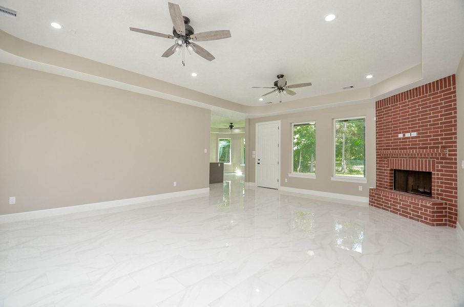 Spacious, unfurnished interior of a new home in , Plantersville (Image 20).