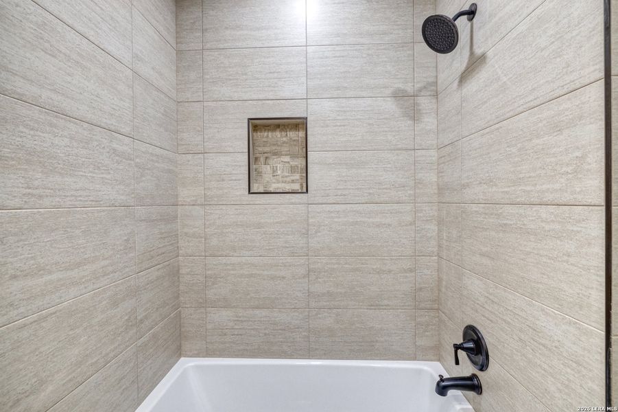 Close-up of interior finishes inside a home in , Uvalde (Image 13).