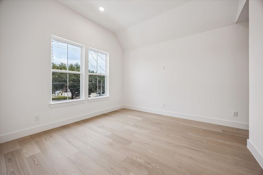 Spacious, unfurnished interior of a new home in The Heights Haus Collection, Houston (Image 17).