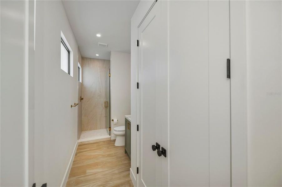 Spacious, unfurnished interior of a new home in , Placida (Image 68).