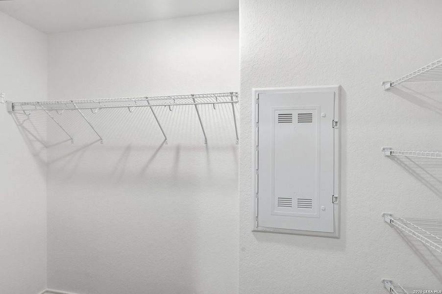 Spacious, unfurnished interior of a new home in Vista Real, Converse (Image 32).