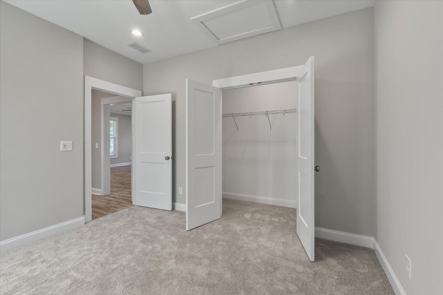 Spacious, unfurnished interior of a new home in , North Charleston (Image 23).
