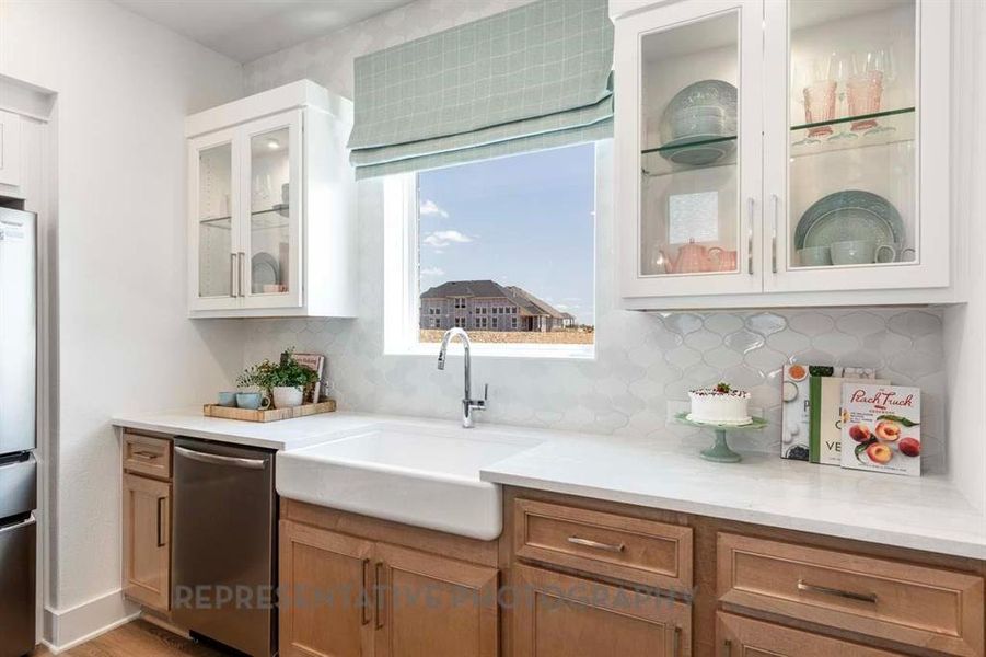Furnished interior view inside a new home in Heritage Ranch, Sherman (Image 5).