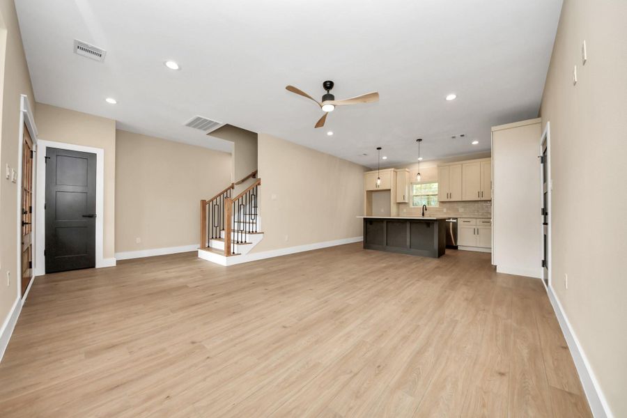 Spacious, unfurnished interior of a new home in , Spring (Image 16).
