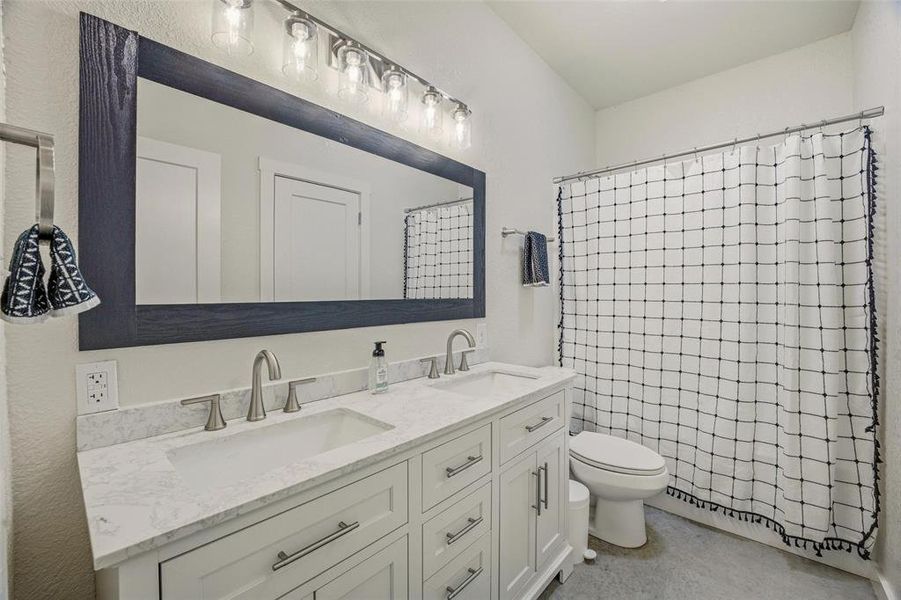 Furnished interior view inside a new home in , Santo (Image 16).