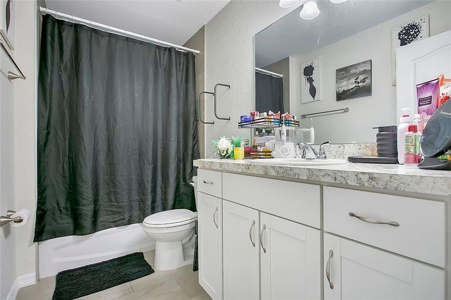 Furnished interior view inside a new home in , Ocala (Image 18).