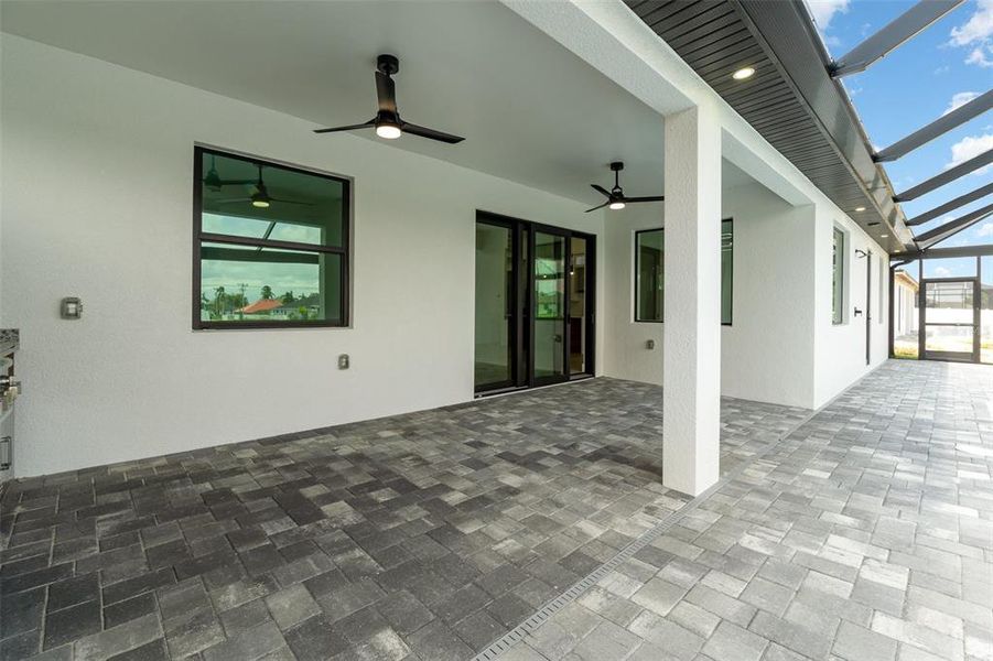 Exterior details and patio area of a home in , Cape Coral (Image 31).