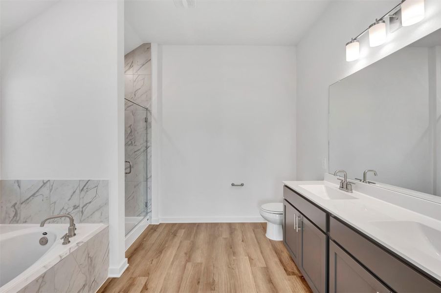 Furnished interior view inside a new home in Sorella, Tomball (Image 16).