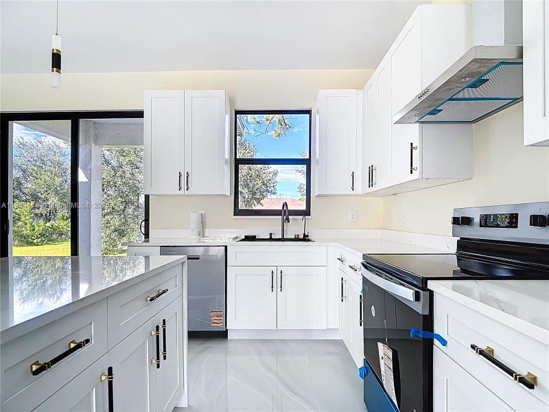 Furnished interior view inside a new home in , Lehigh Acres (Image 15).