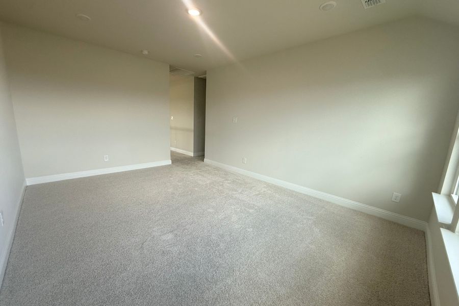 Spacious, unfurnished interior of a new home in Polo Ridge, Forney (Image 18). Spacious, unfurnished interior of a new home in Polo Ridge, Forney (Image 18).