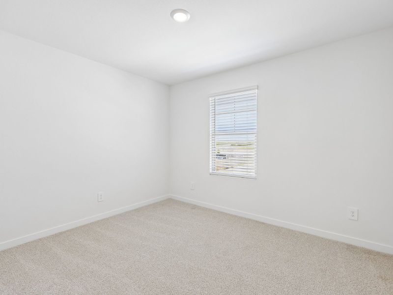 Spacious, unfurnished interior of a new home in Cibolo Hills West - Spring Series, Fort Worth (Image 21).