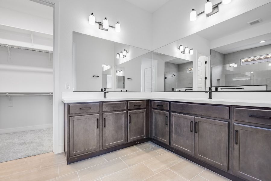 Furnished interior view inside a new home in Estrella, Goodyear (Image 18).