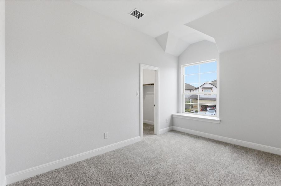 Spacious, unfurnished interior of a new home in Flora, Hutto (Image 19).