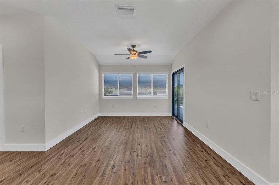 Spacious, unfurnished interior of a new home in , Port Charlotte (Image 41).