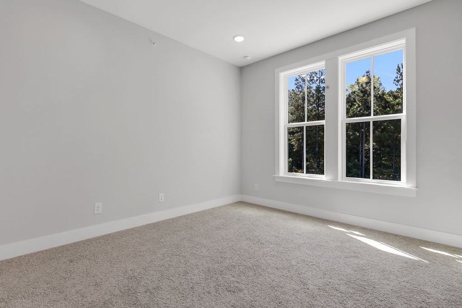 Spacious, unfurnished interior of a new home in Echo Park, Suwanee (Image 34).