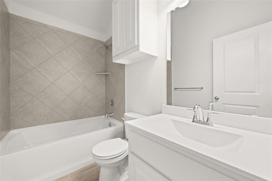 4452 Brentfield Bathroom1