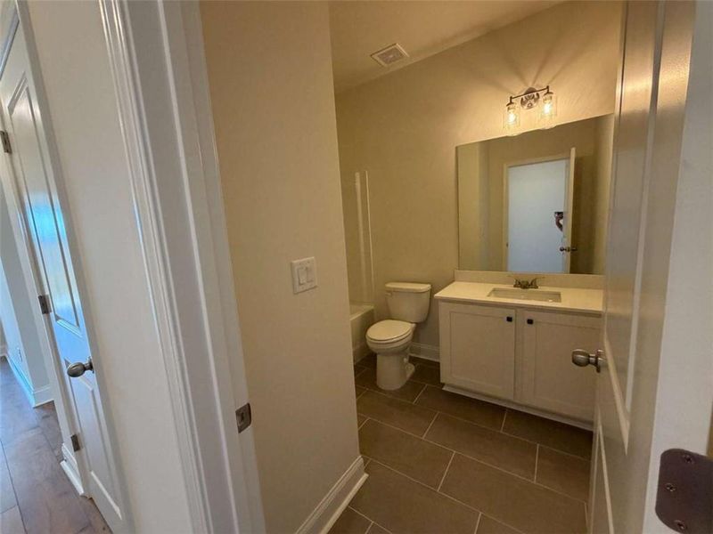 Furnished interior view inside a new home in , Jefferson (Image 10).