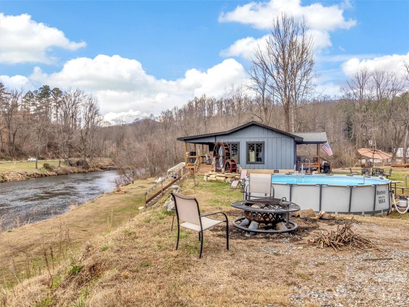 Image 36 of a home in .