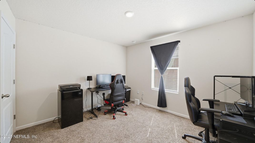 Image 34 of a home in River Glen Express.