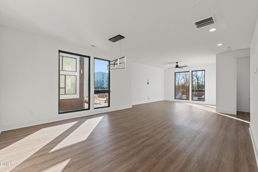 11-512 Gordon St, 901 _0496