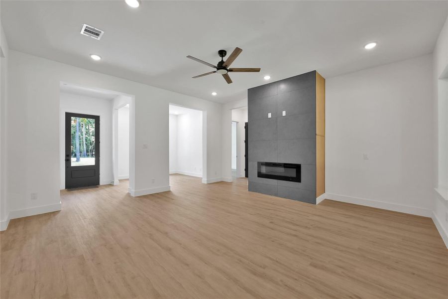 Spacious, unfurnished interior of a new home in , Magnolia (Image 17).