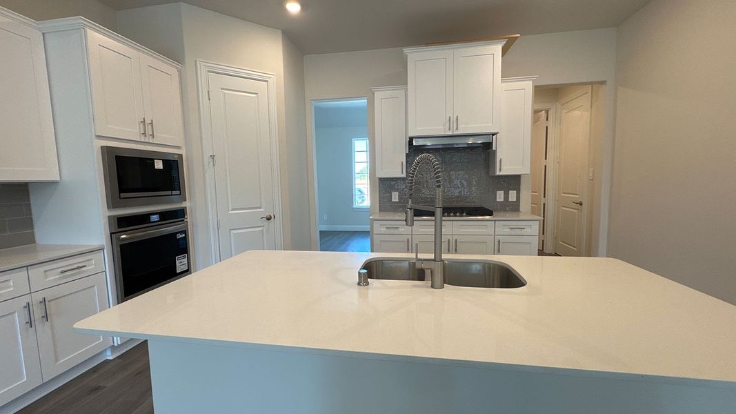 Furnished interior view inside a new home in Peachtree Meadows, Rockwall (Image 7).