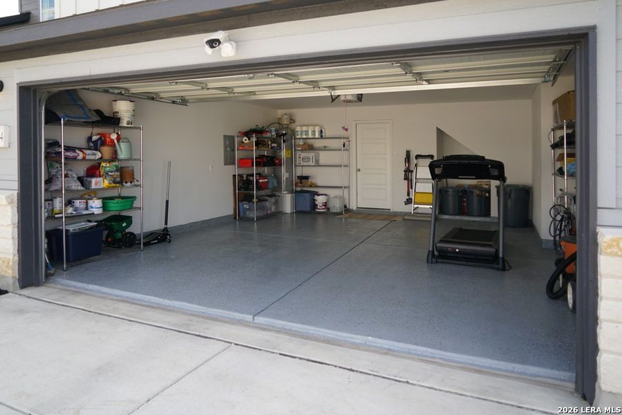 Exterior details and patio area of a home in Cinco Lakes, San Antonio (Image 3).