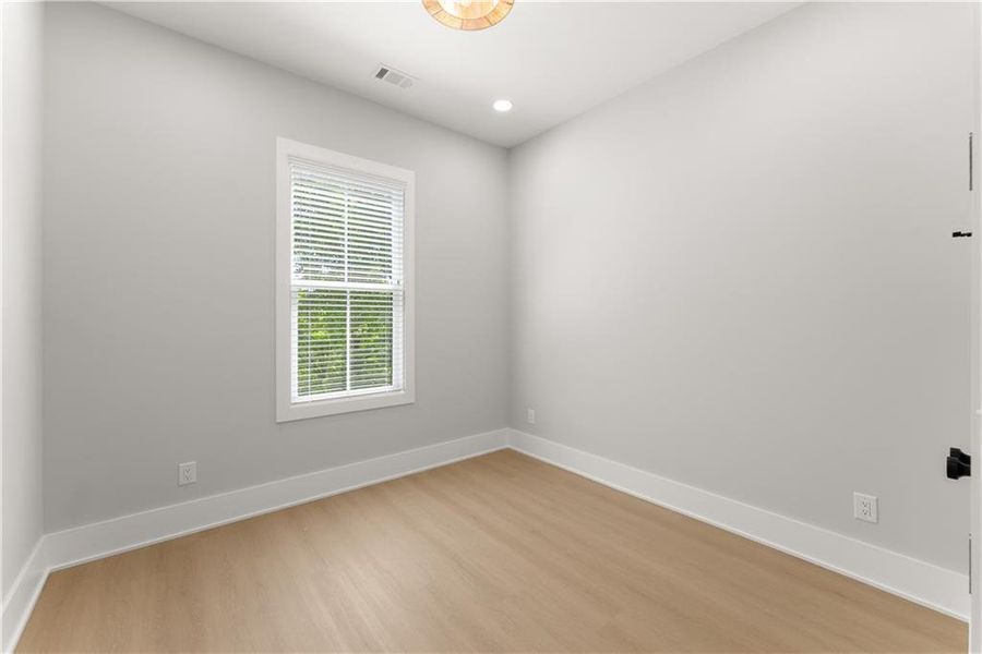 Spacious, unfurnished interior of a new home in , Flowery Branch (Image 33).