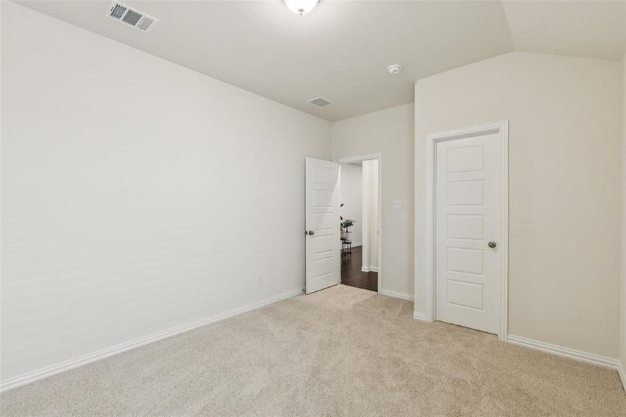 Spacious, unfurnished interior of a new home in , Royse City (Image 19).