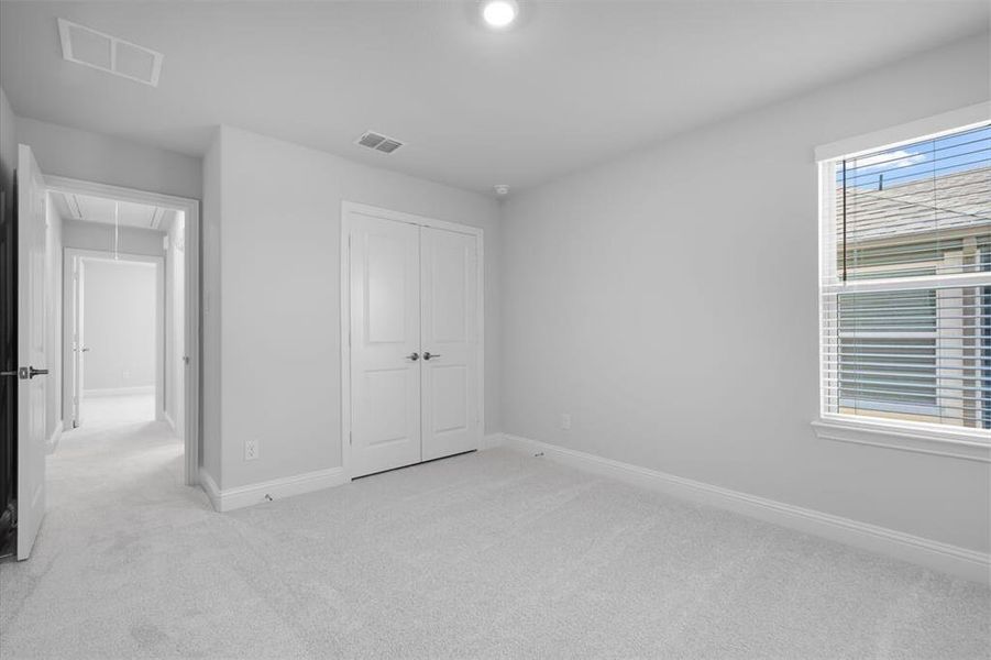 Spacious, unfurnished interior of a new home in South Oak 50s, Oak Point (Image 18). Spacious, unfurnished interior of a new home in South Oak 50s, Oak Point (Image 18).