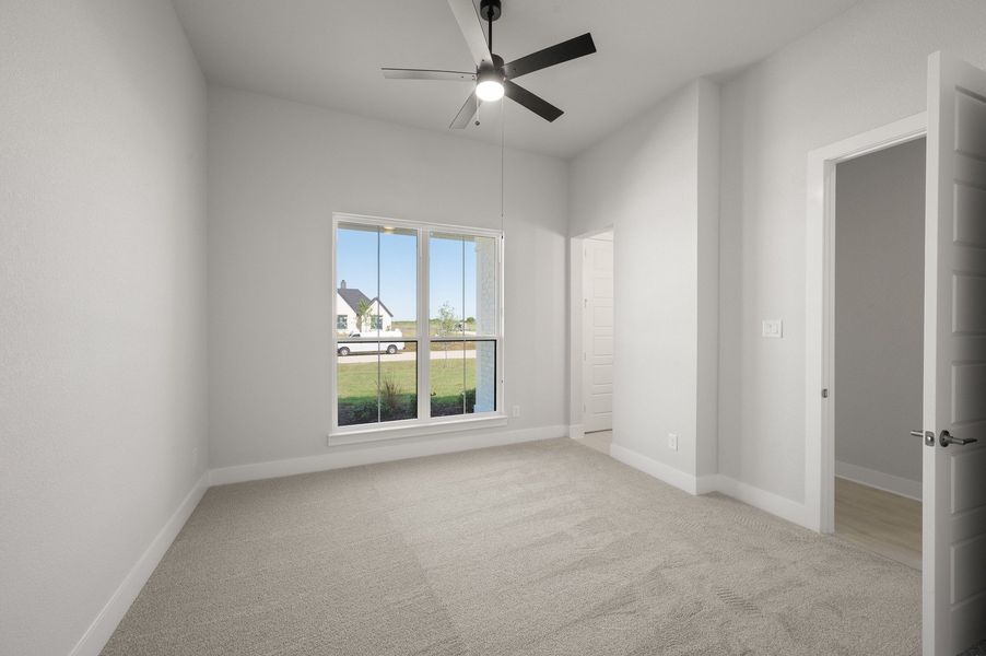 Spacious, unfurnished interior of a new home in Byrum Ranch - 1 Acre Lots, Maypearl (Image 23).