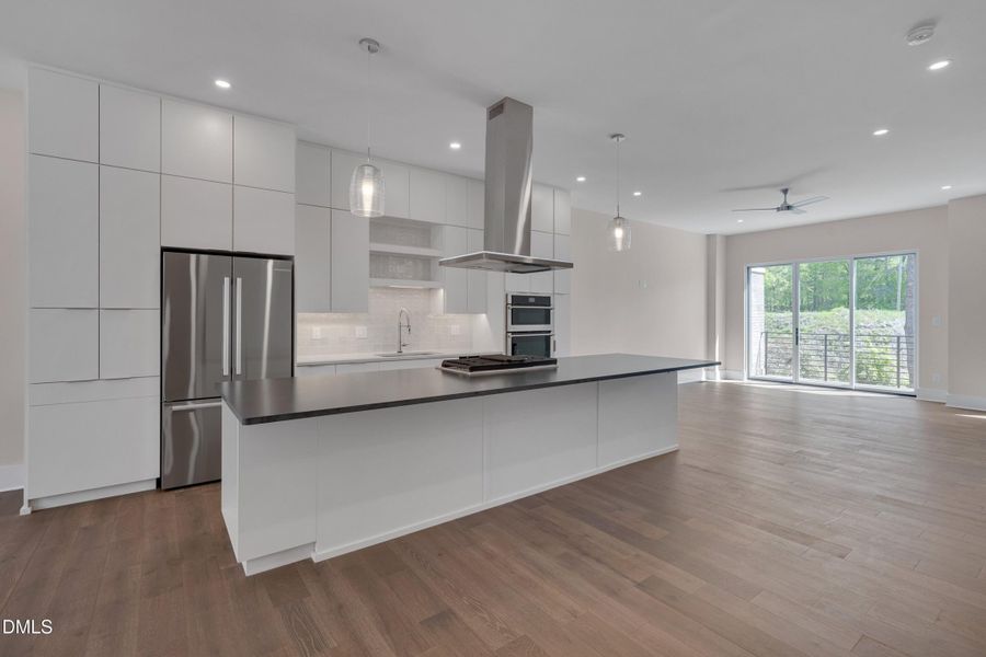 069-Terraces April -69 069-Terraces April -69