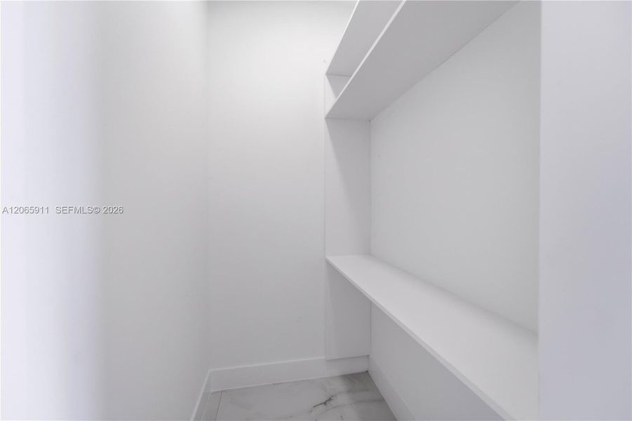 Spacious, unfurnished interior of a new home in , Lehigh Acres (Image 22).