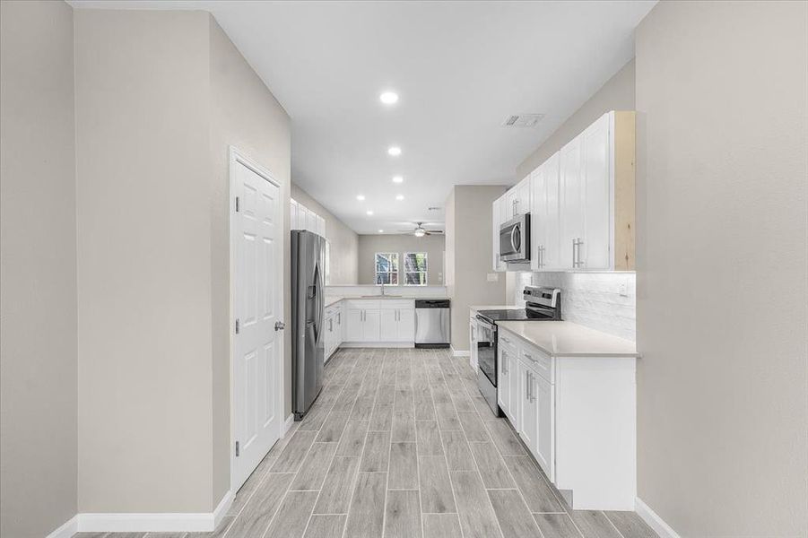 Furnished interior view inside a new home in , Fort Worth (Image 8). Furnished interior view inside a new home in , Fort Worth (Image 8).