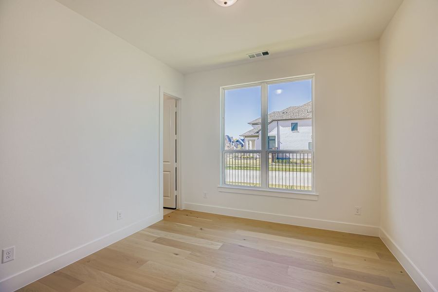 Plan 1631 Bedroom Representative Image Plan 1631 Bedroom Representative Image