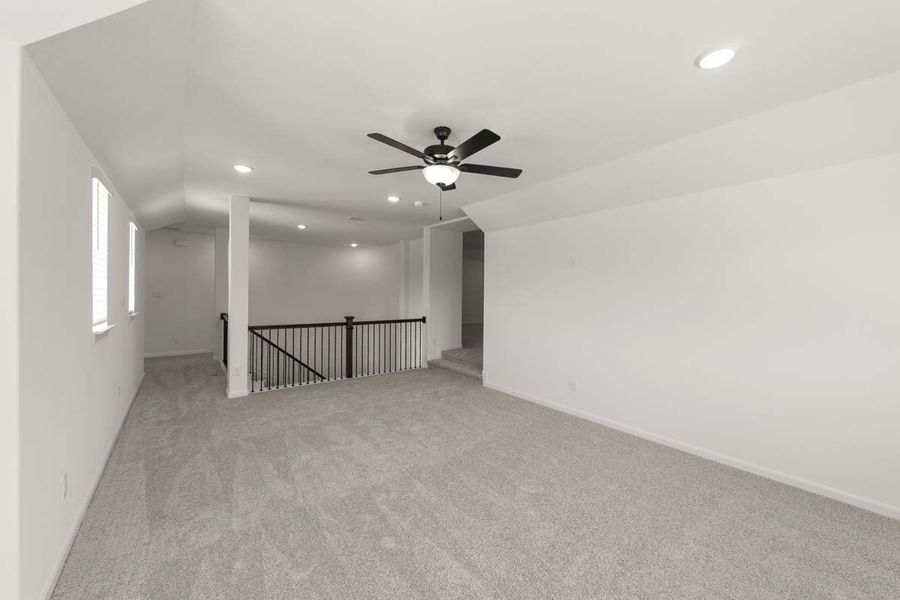 Spacious, unfurnished interior of a new home in Park Hills, Rockwall (Image 31).