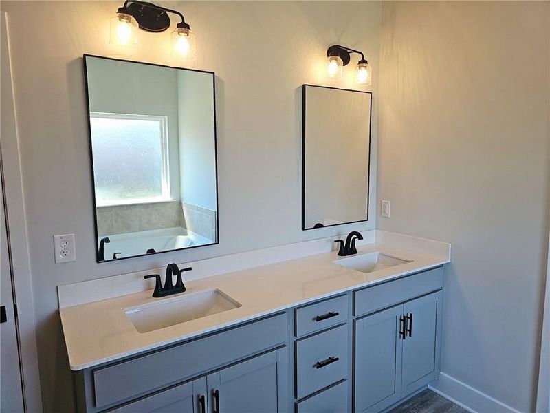 Furnished interior view inside a new home in Bramlett Ridge, Dallas (Image 8). Furnished interior view inside a new home in Bramlett Ridge, Dallas (Image 8).
