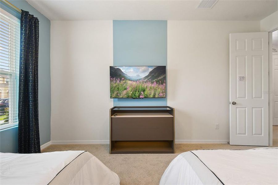 Furnished interior view inside a new home in , Kissimmee (Image 47).