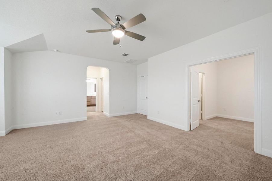Spacious, unfurnished interior of a new home in McKinney Crossing, Austin (Image 29). Spacious, unfurnished interior of a new home in McKinney Crossing, Austin (Image 29).