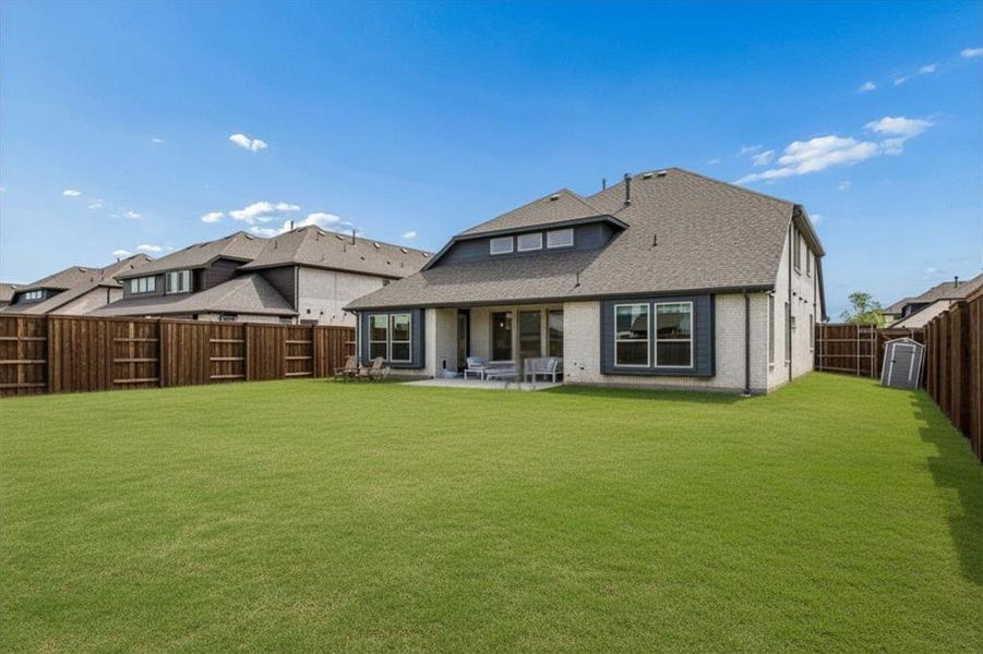 Exterior details and patio area of a home in , Prosper (Image 20).