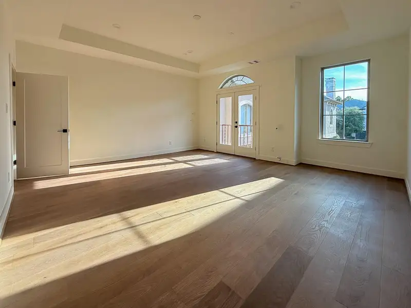 Substantial dimensions accommodate a king-sized bed & seating area which offers a serene retreat in the 2nd floor primary bedroom.
