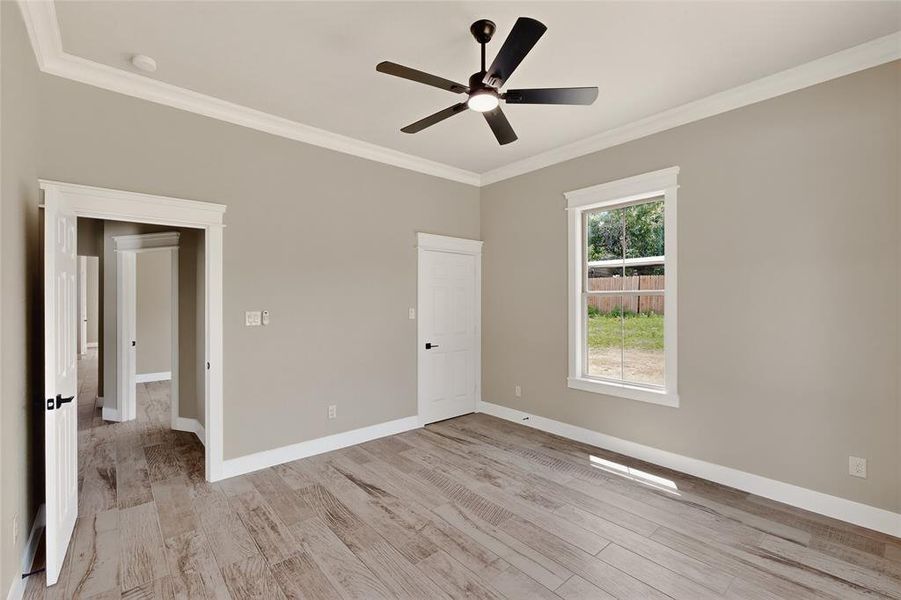 Spacious, unfurnished interior of a new home in , Kennedale (Image 27).
