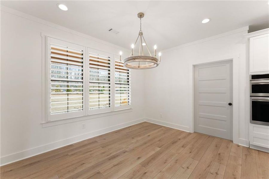 Spacious, unfurnished interior of a new home in , Gainesville (Image 34).