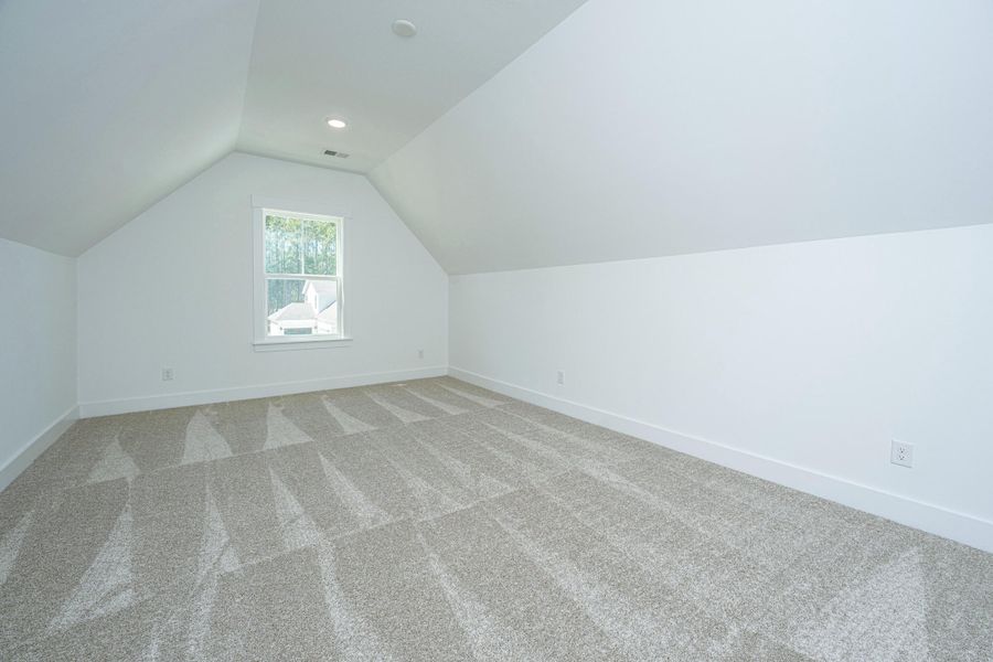 Spacious, unfurnished interior of a new home in , Ridgeville (Image 15).
