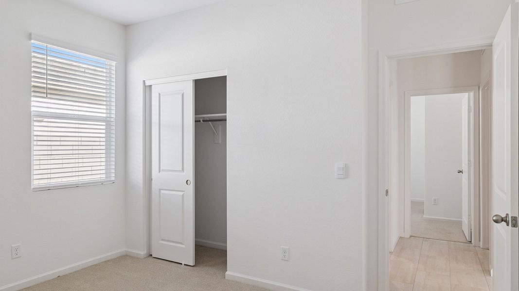 Spacious, unfurnished interior of a new home in Copper Falls, Buckeye (Image 25).
