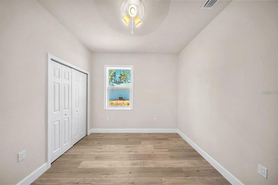 Spacious, unfurnished interior of a new home in , Ocala (Image 34).