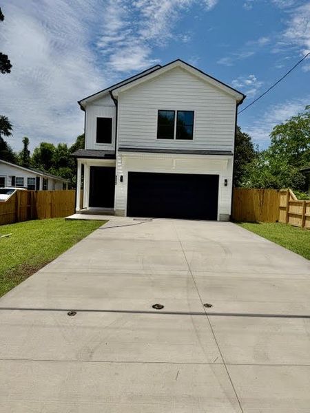Front exterior of a new home in , North Charleston, SC, highlighting curb appeal (Image 1). Front exterior of a new home in , North Charleston, SC, highlighting curb appeal (Image 1).